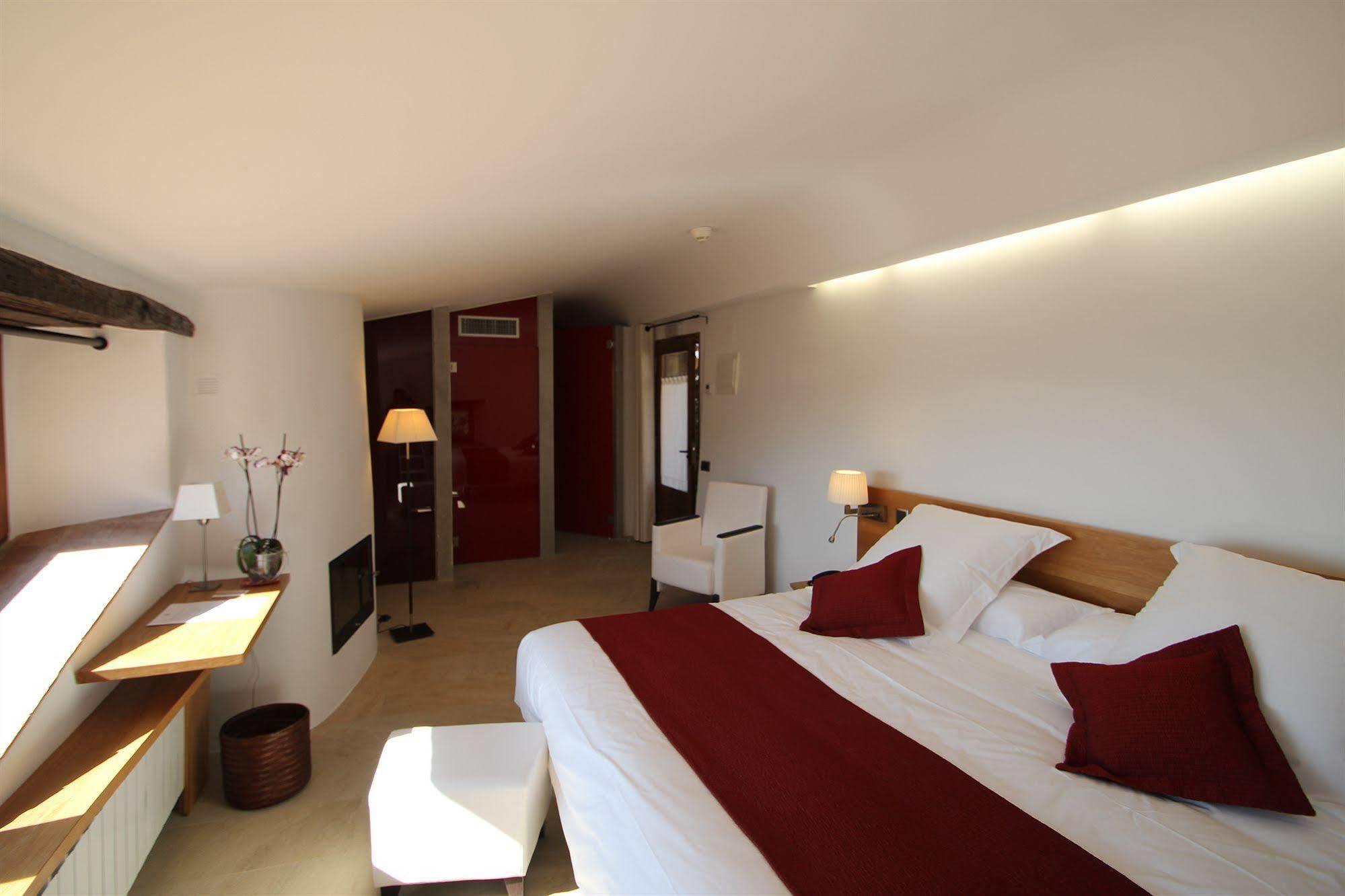 Hotel Can Cuch Canoves Экстерьер фото